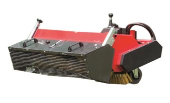 Frontkehrmaschine 125 cm Arbeitsbreite für Kunstrasen