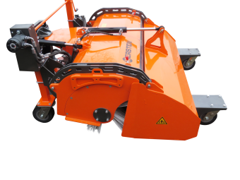 Profi Kehrmaschine 225 cm Arbeitsbreite