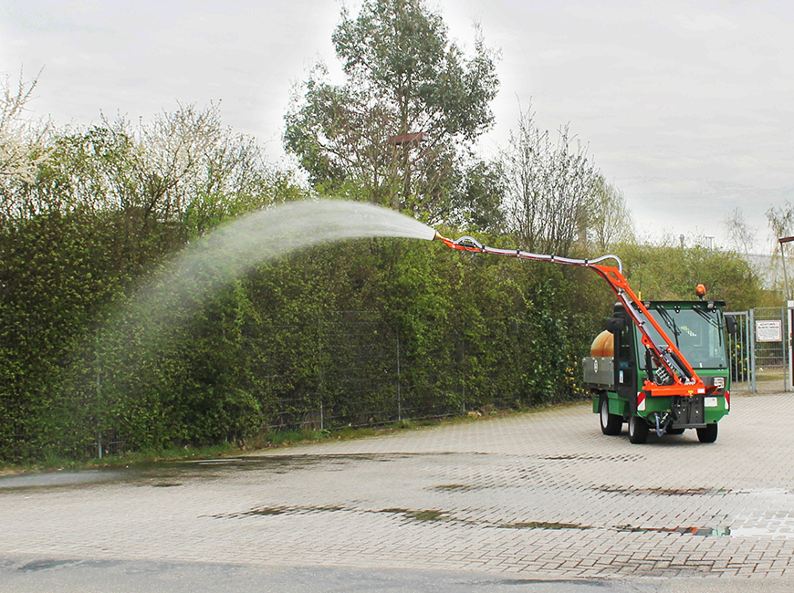The small FS 3000 watering arm